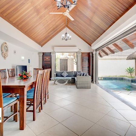 Oasis 1 Villa Tropicale グランベ エクステリア 写真